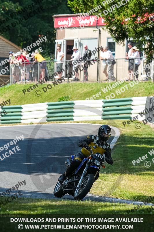 cadwell park;cadwell park photographs;cadwell trackday photographs;enduro digital images;event digital images;eventdigitalimages;peter wileman photography;racing digital images;trackday digital images;trackday photos